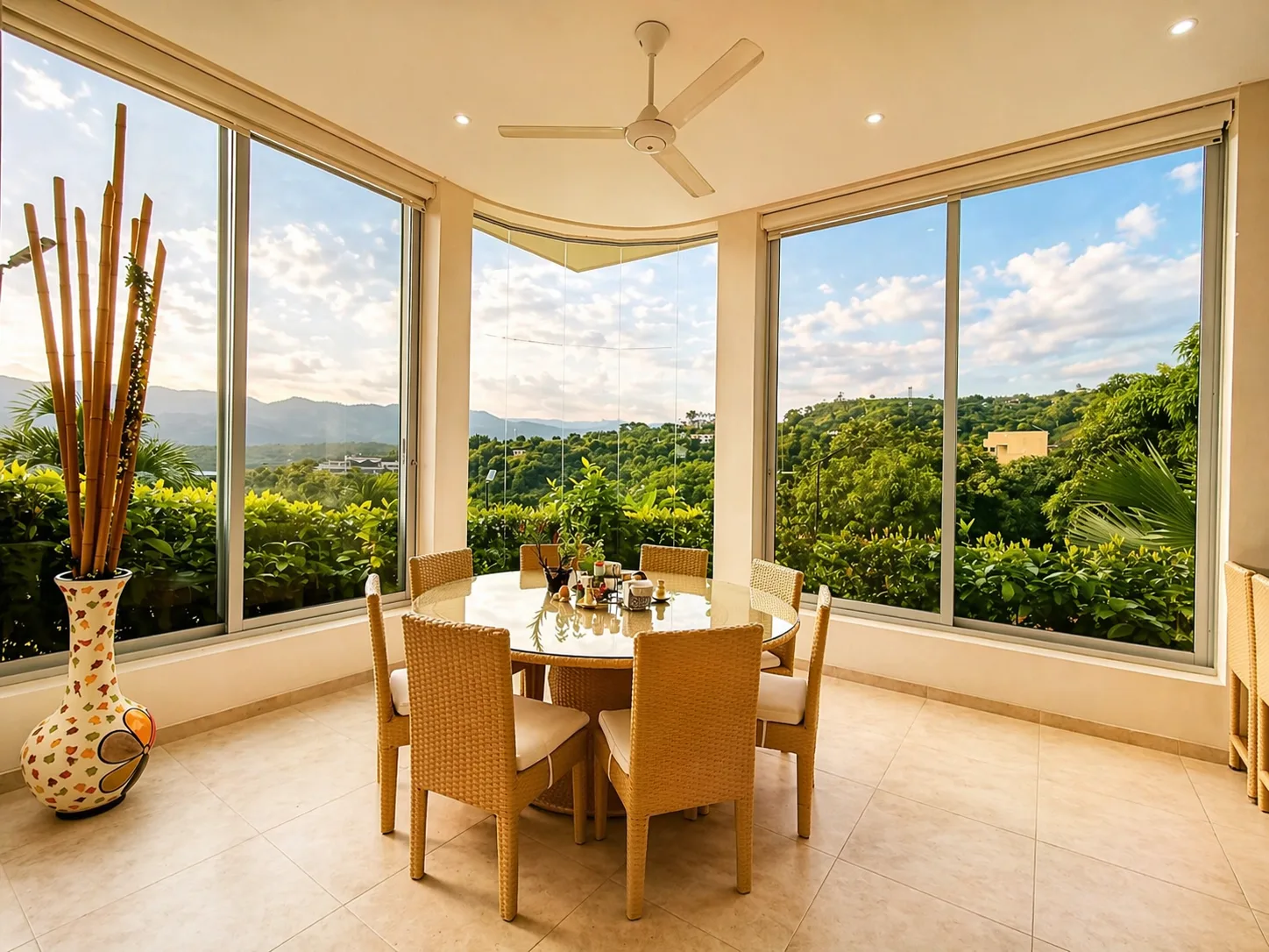 Comedor circular con vista panorámica